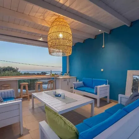 Seabreeze - With Jacuzzi & Heated Pool *