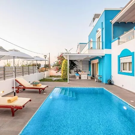 Seabreeze - With Jacuzzi & Heated Pool Villa