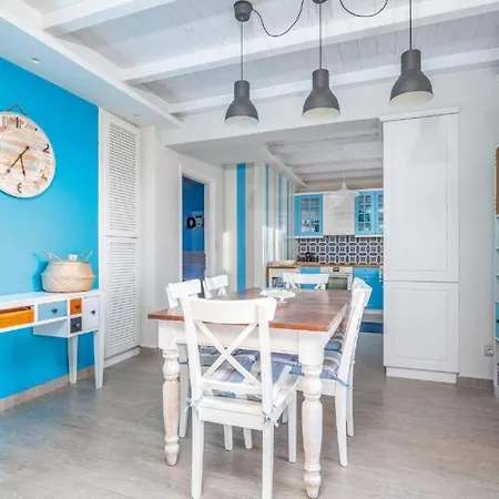 Seabreeze - With Jacuzzi & Heated Pool * מסטיכרי