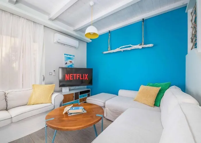 Seabreeze - With Jacuzzi & Heated Pool