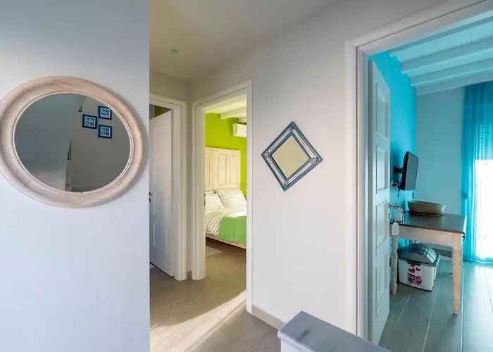 Villa Seabreeze - With Jacuzzi & Heated Pool